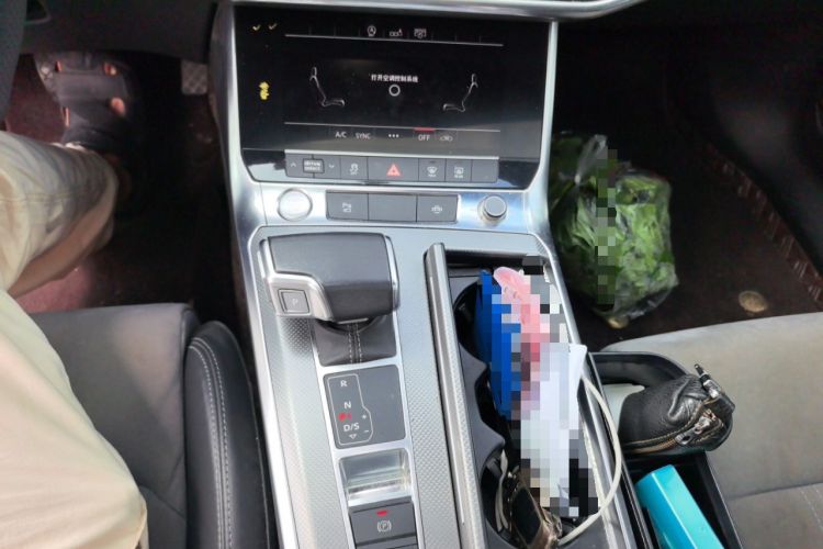 Used Audi A6L 2020 40 TFSI Luxury Dynamic Edition Gear Lever