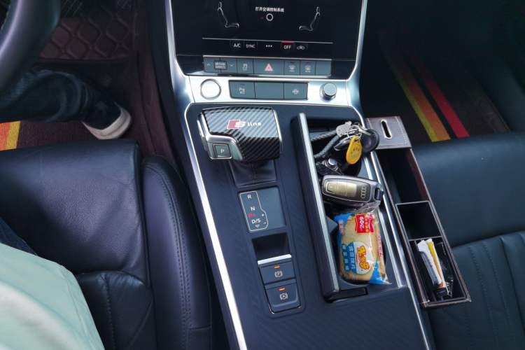 Used Audi A6L 2020 40 TFSI Luxury Prestige Edition Gear Lever