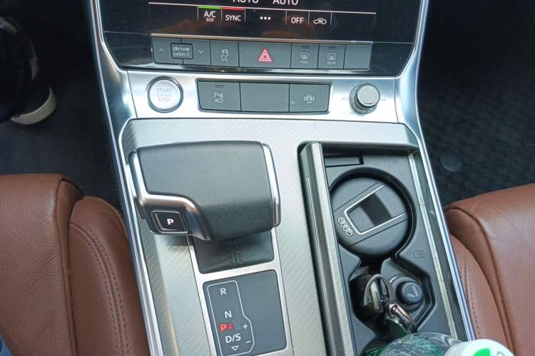 Used Audi A6L 2020 45 TFSI Prestige Elegant Edition Gear Lever