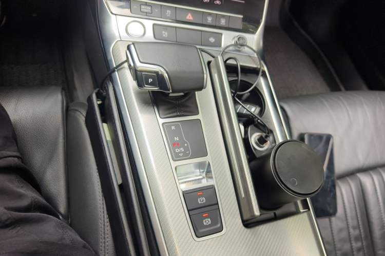 Used Audi A6L 2020 40 TFSI Luxury Prestige Edition Gear Lever
