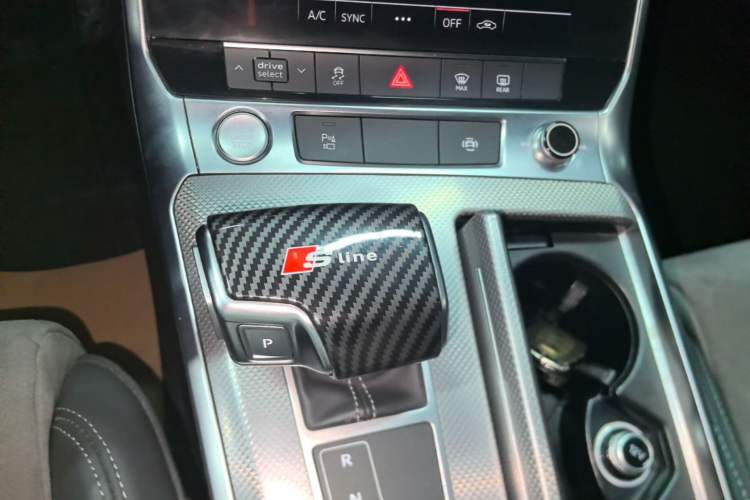 Used Audi A6L 2020 40 TFSI Luxury Dynamic Edition Gear Lever