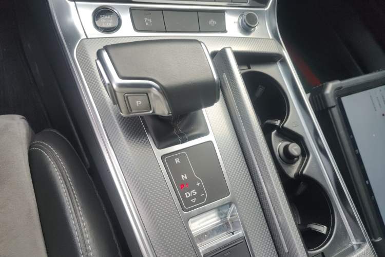 Used Audi A6L 2020 40 TFSI Luxury Dynamic Edition Gear Lever
