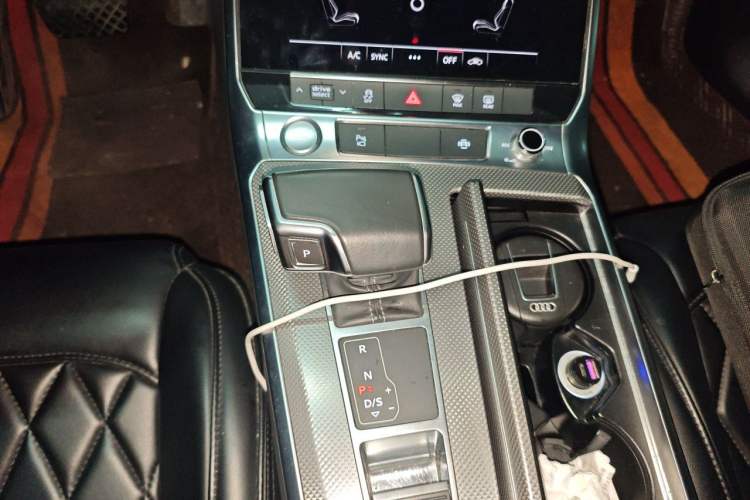 Used Audi A6L 2020 40 TFSI Luxury Dynamic Edition Gear Lever