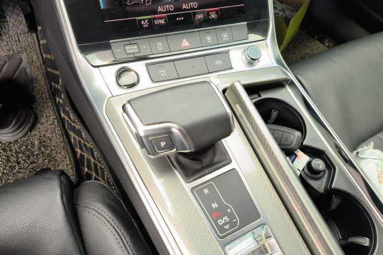 Used Audi A6L 2020 45 TFSI Prestige Elegant Edition Gear Lever