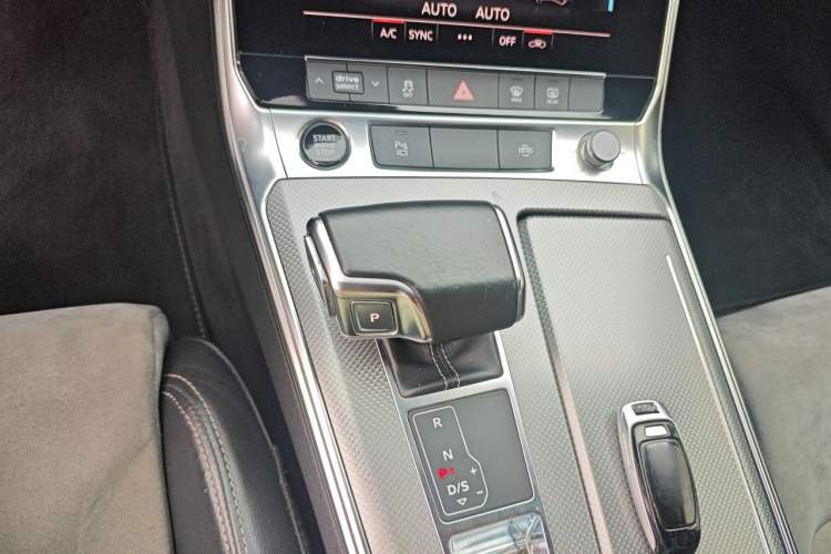 Used Audi A6L 2020 40 TFSI Luxury Dynamic Edition Gear Lever