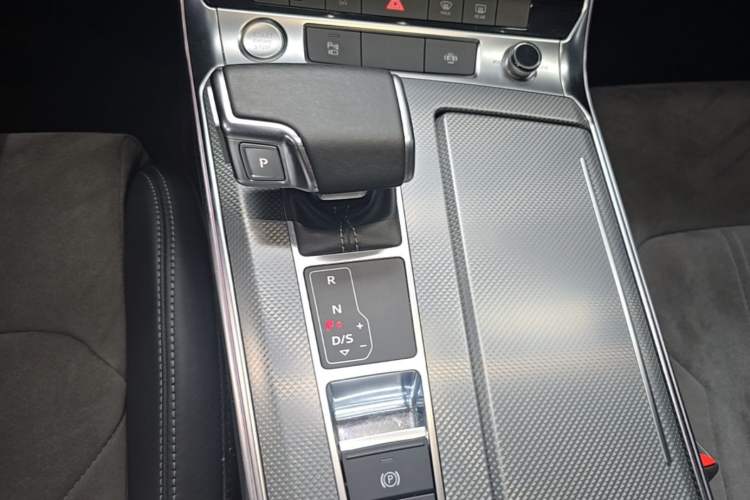 Used Audi A6L 2020 45 TFSI quattro Prestige Dynamic Edition Gear Lever