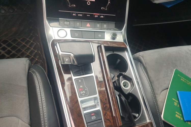 Used Audi A6L 2020 45 TFSI quattro Prestige Dynamic Edition Gear Lever