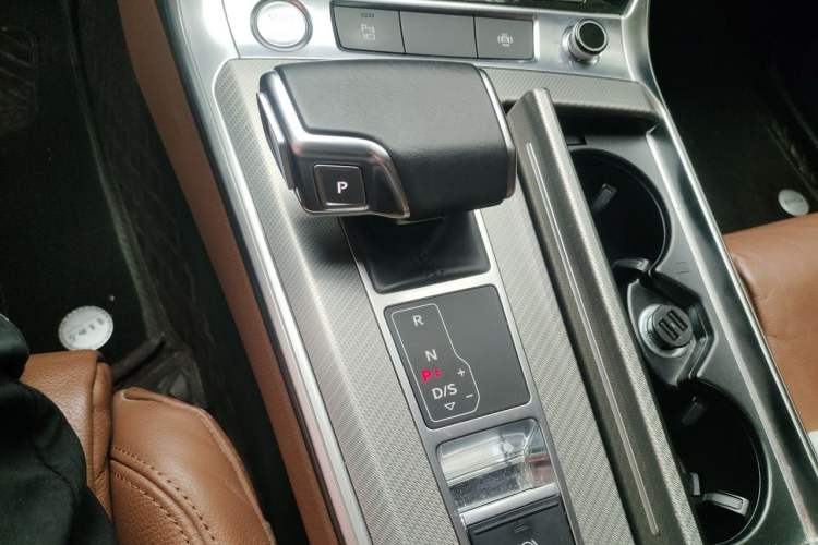 Used Audi A6L 2020 40 TFSI Luxury Prestige Edition Gear Lever