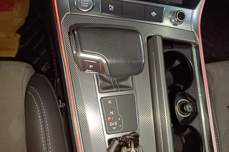 Used Audi A6L 2020 40 TFSI Luxury Dynamic Edition Gear Lever
