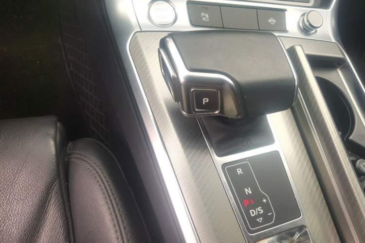 Used Audi A6L 2020 40 TFSI Luxury Prestige Edition Gear Lever