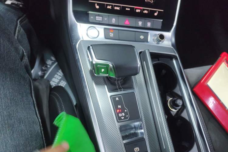 Used Audi A6L 2020 40 TFSI Luxury Dynamic Edition Gear Lever