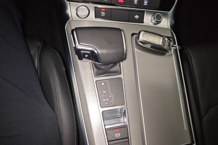 Used Audi A6L 2020 40 TFSI Luxury Prestige Edition Gear Lever