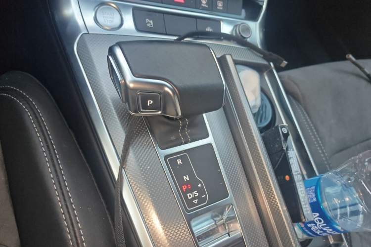Used Audi A6L 2020 40 TFSI Luxury Dynamic Edition Gear Lever