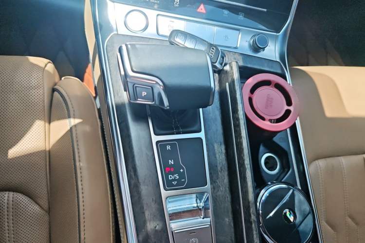 Used Audi A6L 2020 55 TFSI quattro Prestige Edition Gear Lever