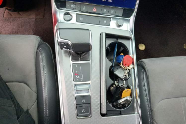 Used Audi A6L 2020 40 TFSI Luxury Prestige Edition Gear Lever
