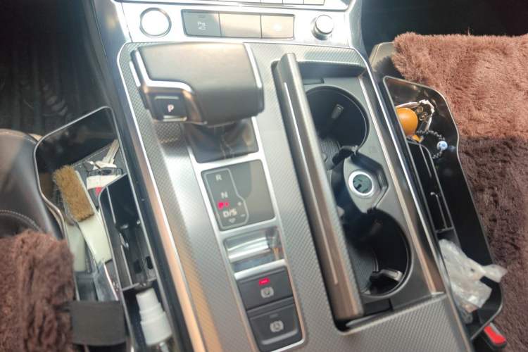 Used Audi A6L 2020 40 TFSI Luxury Dynamic Edition Gear Lever