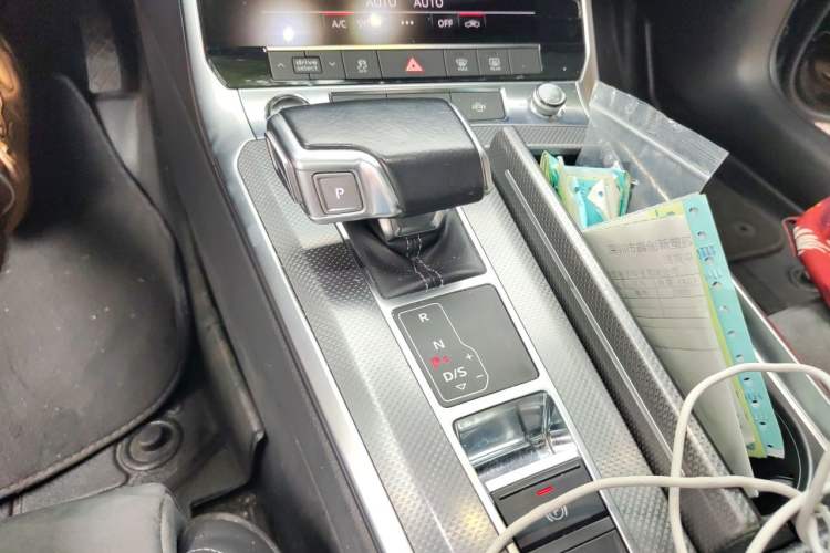 Used Audi A6L 2020 45 TFSI Prestige Dynamic Edition Gear Lever