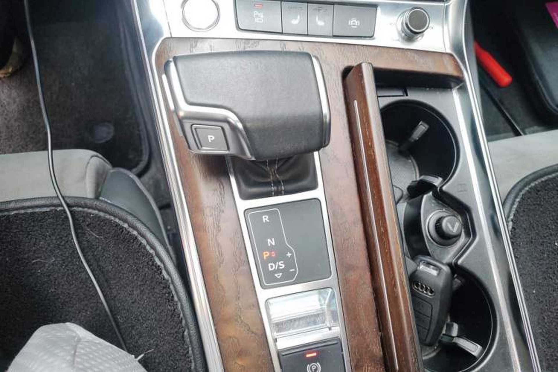Used Audi A6L 2020 45 TFSI Prestige Dynamic Edition Gear Lever
