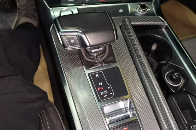 Used Audi A6L 2020 40 TFSI Luxury Dynamic Edition Gear Lever