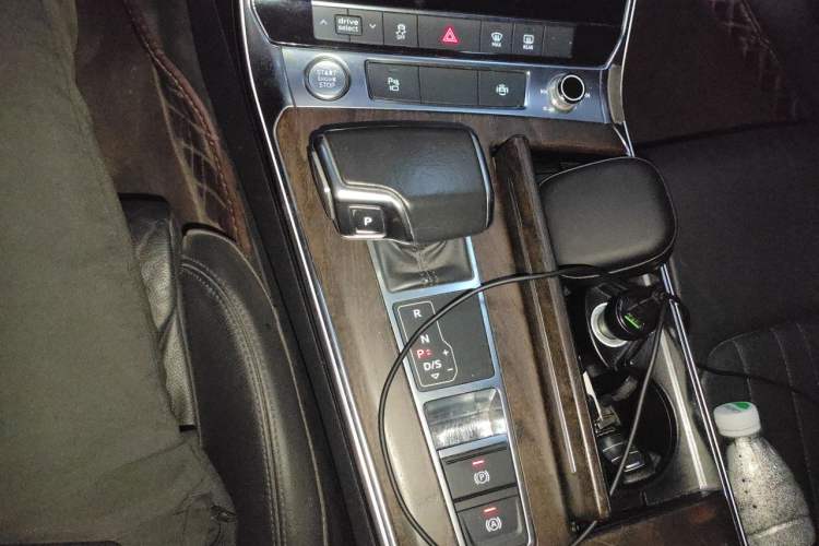 Used Audi A6L 2020 45 TFSI Prestige Elegant Edition Gear Lever
