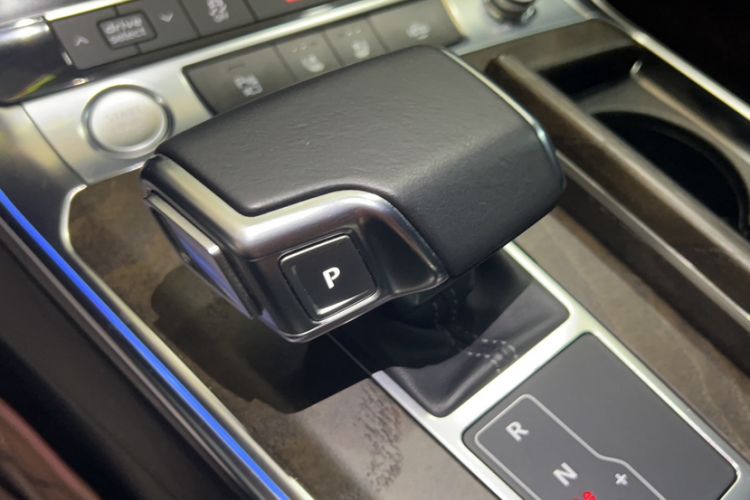 Used Audi A6L 2020 55 TFSI quattro Prestige Dynamic Edition Gear Lever