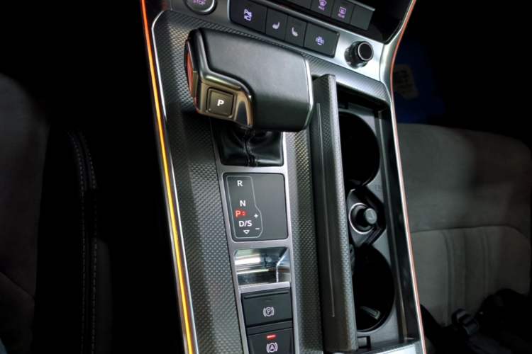 Used Audi A6L 2020 40 TFSI Luxury Dynamic Edition Gear Lever
