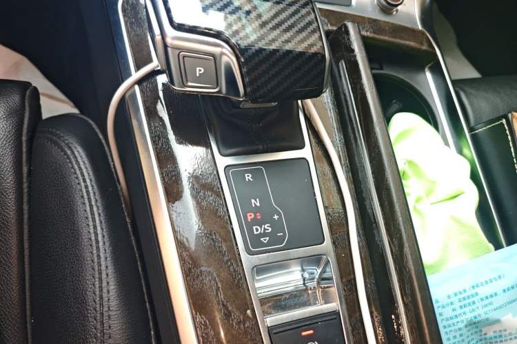 Used Audi A6L 2020 40 TFSI Luxury Prestige Edition Gear Lever