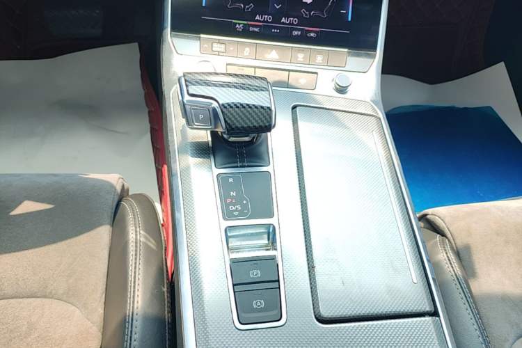 Used Audi A6L 2020 40 TFSI Luxury Dynamic Edition Gear Lever