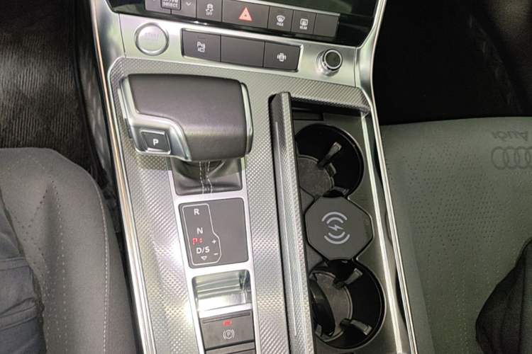 Used Audi A6L 2020 45 TFSI quattro Prestige Dynamic Edition Gear Lever