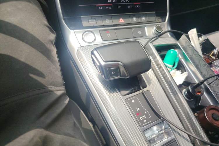 Used Audi A6L 2020 40 TFSI Luxury Dynamic Edition Gear Lever