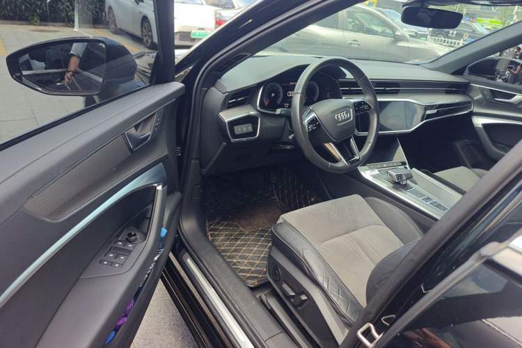 Used Audi A6L 2020 40 TFSI Luxury Dynamic Edition Interior 3