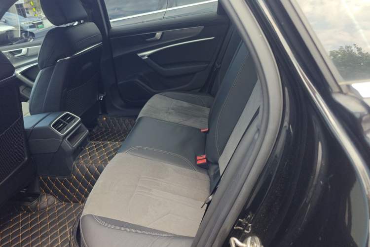 Used Audi A6L 2020 40 TFSI Luxury Dynamic Edition Interior 4