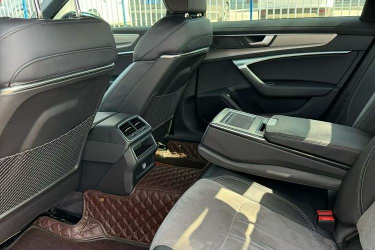 Used Audi A6L 2020 40 TFSI Luxury Dynamic Edition Interior 4