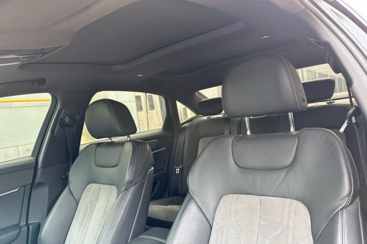 Used Audi A6L 2020 40 TFSI Luxury Dynamic Edition Interior 4