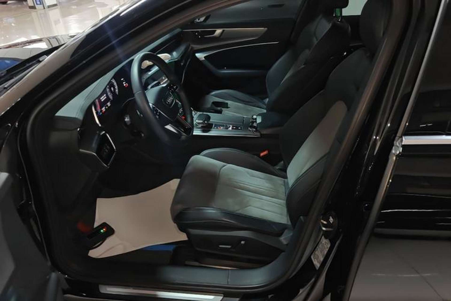 Used Audi A6L 2020 40 TFSI Luxury Dynamic Edition Left Front Seat