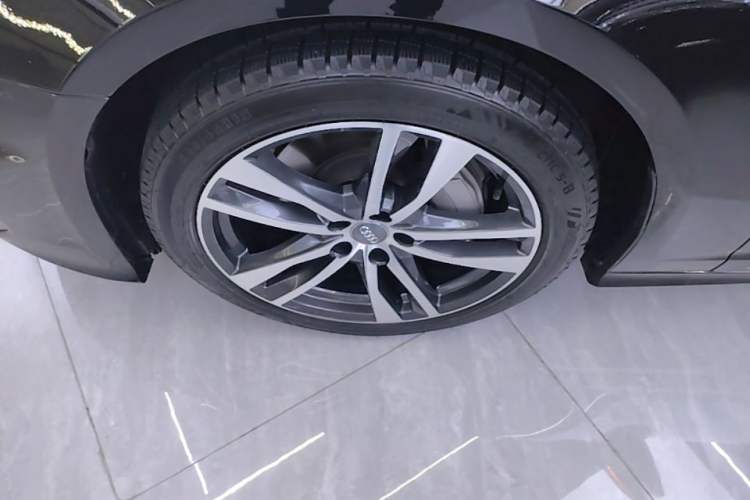Used Audi A6L 2020 40 TFSI Luxury Dynamic Edition Left Front Wheel Hub