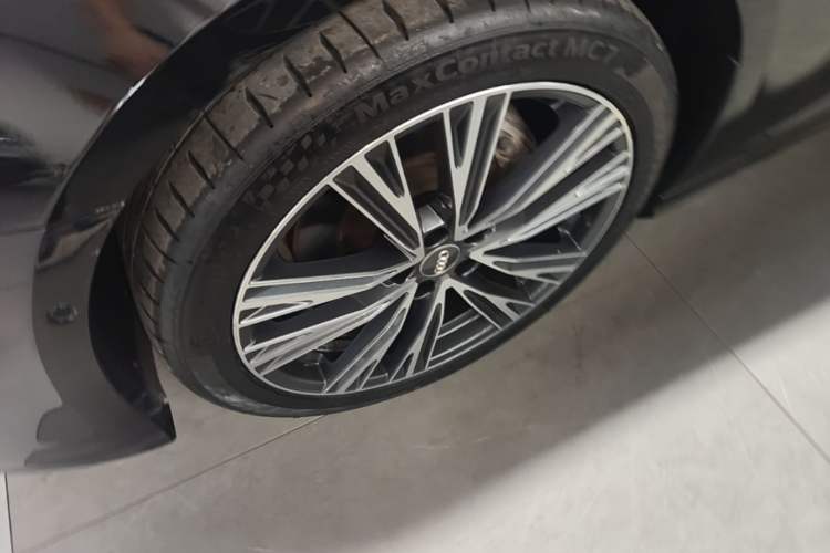 Used Audi A6L 2020 45 TFSI quattro Prestige Dynamic Edition Left Front Wheel Hub