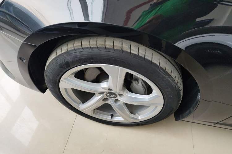 Used Audi A6L 2020 45 TFSI quattro Prestige Edition Left Front Wheel Hub