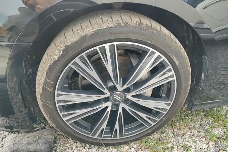 Used Audi A6L 2020 45 TFSI Prestige Dynamic Edition Left Front Wheel Hub