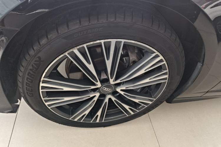 Used Audi A6L 2020 40 TFSI Luxury Dynamic Edition Left Front Wheel Hub