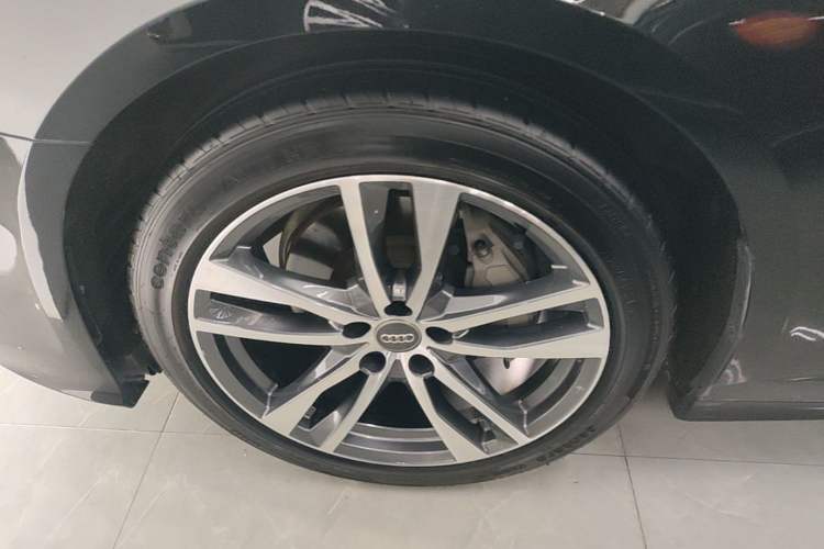 Used Audi A6L 2020 40 TFSI Luxury Dynamic Edition Left Front Wheel Hub