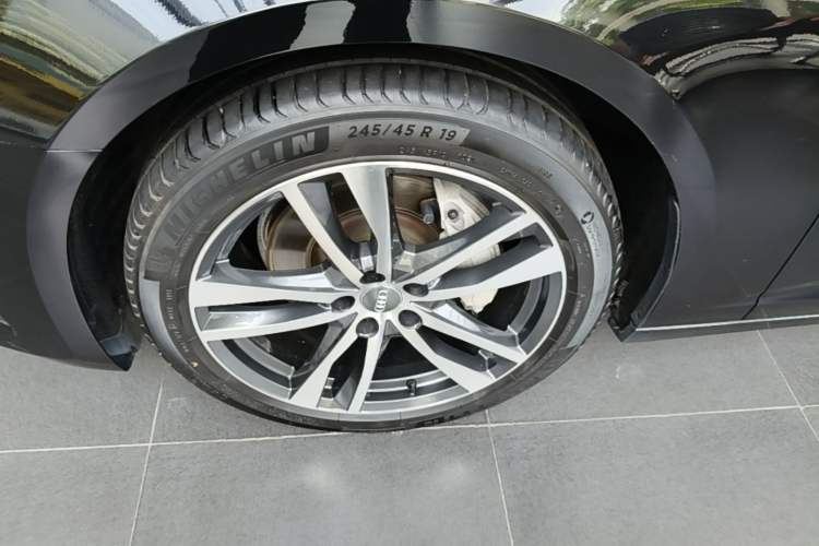 Used Audi A6L 2020 45 TFSI Prestige Elegant Edition Left Front Wheel Hub