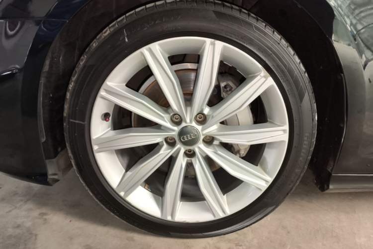 Used Audi A6L 2020 45 TFSI Prestige Dynamic Edition Left Front Wheel Hub
