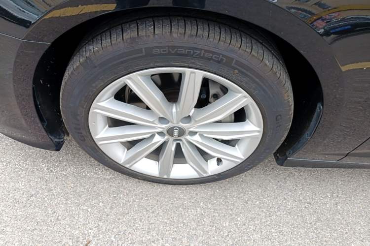 Used Audi A6L 2020 45 TFSI Prestige Dynamic Edition Left Front Wheel Hub