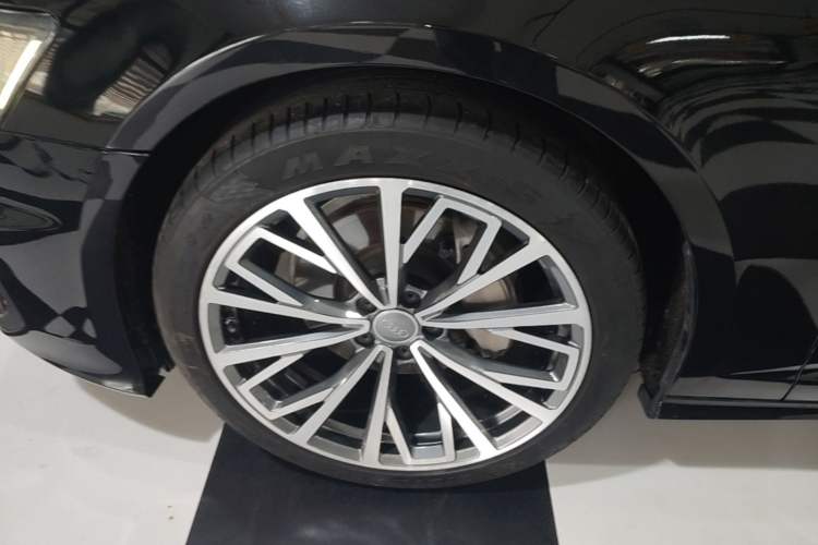 Used Audi A6L 2020 45 TFSI Prestige Dynamic Edition Left Front Wheel Hub