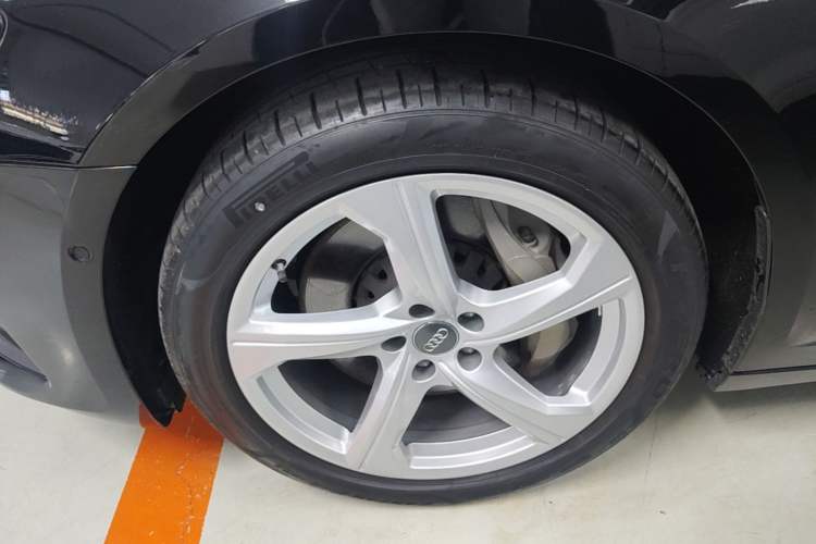 Used Audi A6L 2020 55 TFSI quattro Prestige Edition Left Front Wheel Hub