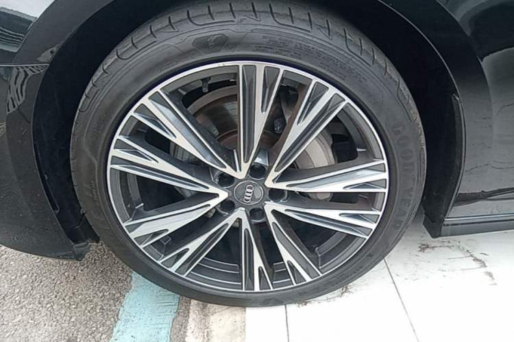 Used Audi A6L 2020 40 TFSI Luxury Dynamic Edition Left Front Wheel Hub