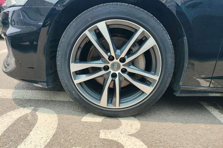 Used Audi A6L 2020 40 TFSI Luxury Dynamic Edition Left Front Wheel Hub