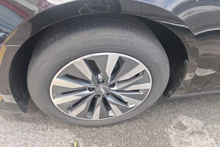 Used Audi A6L 2020 45 TFSI Prestige Elegant Edition Left Front Wheel Hub