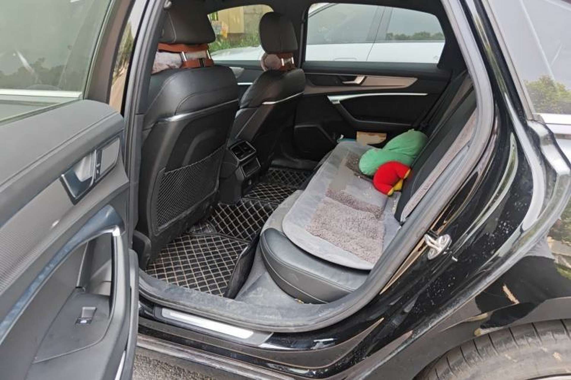 Used Audi A6L 2020 40 TFSI Luxury Dynamic Edition Left Rear Seat